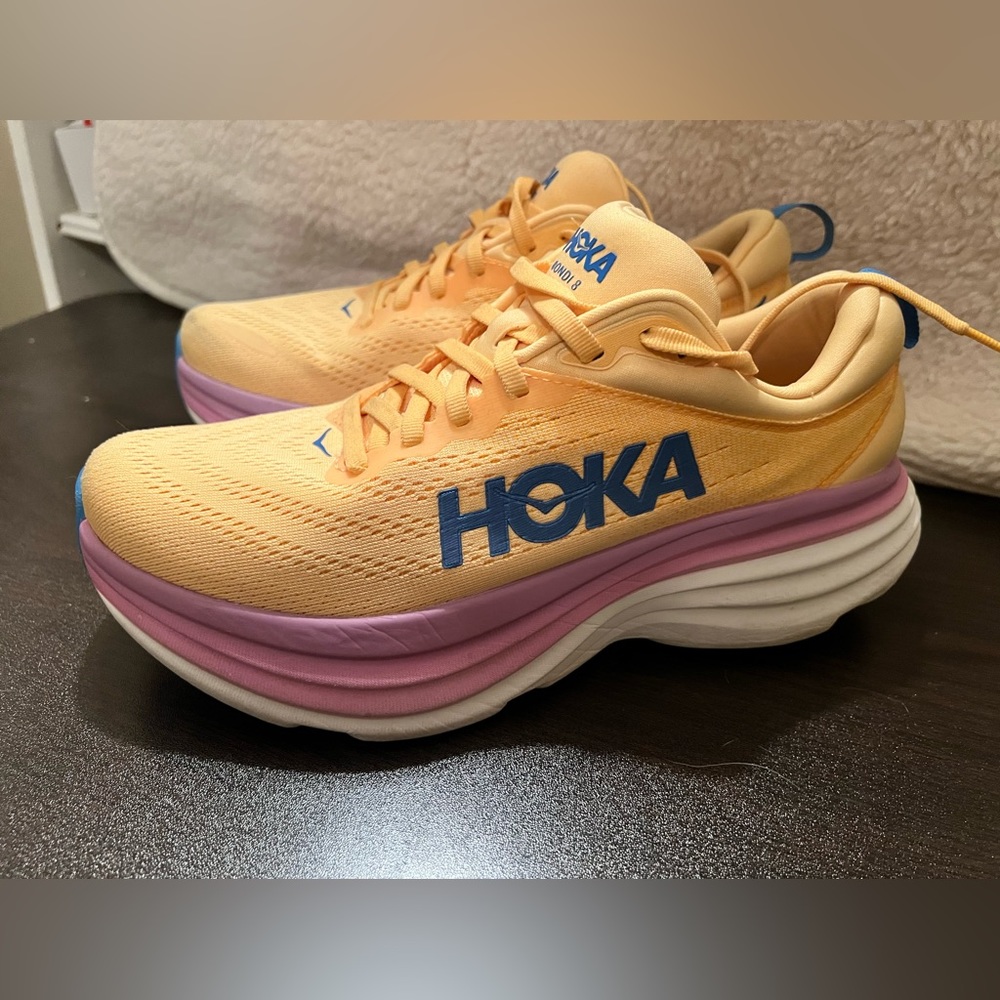 Hoka Bondi 8 women's sz 8